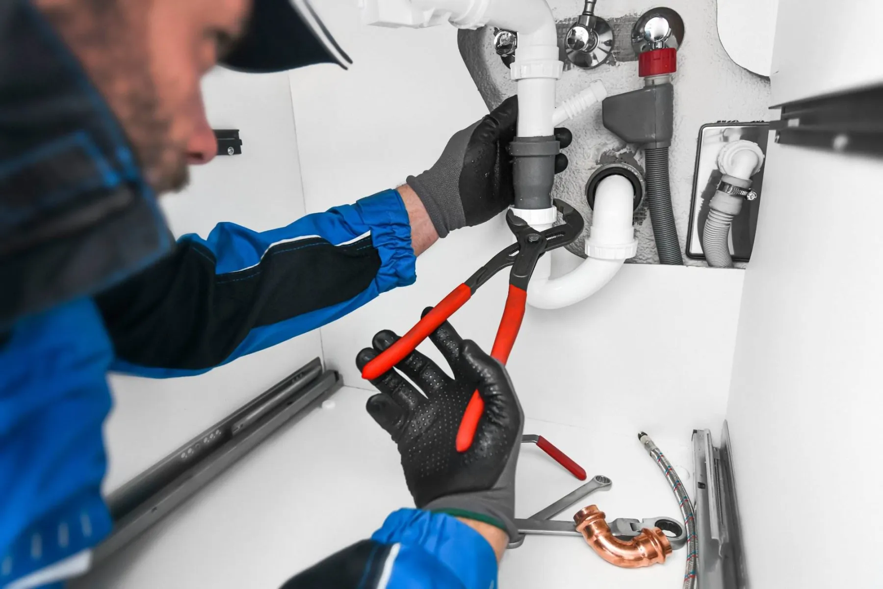 Plumbing survey and drainage assessment in Dubai