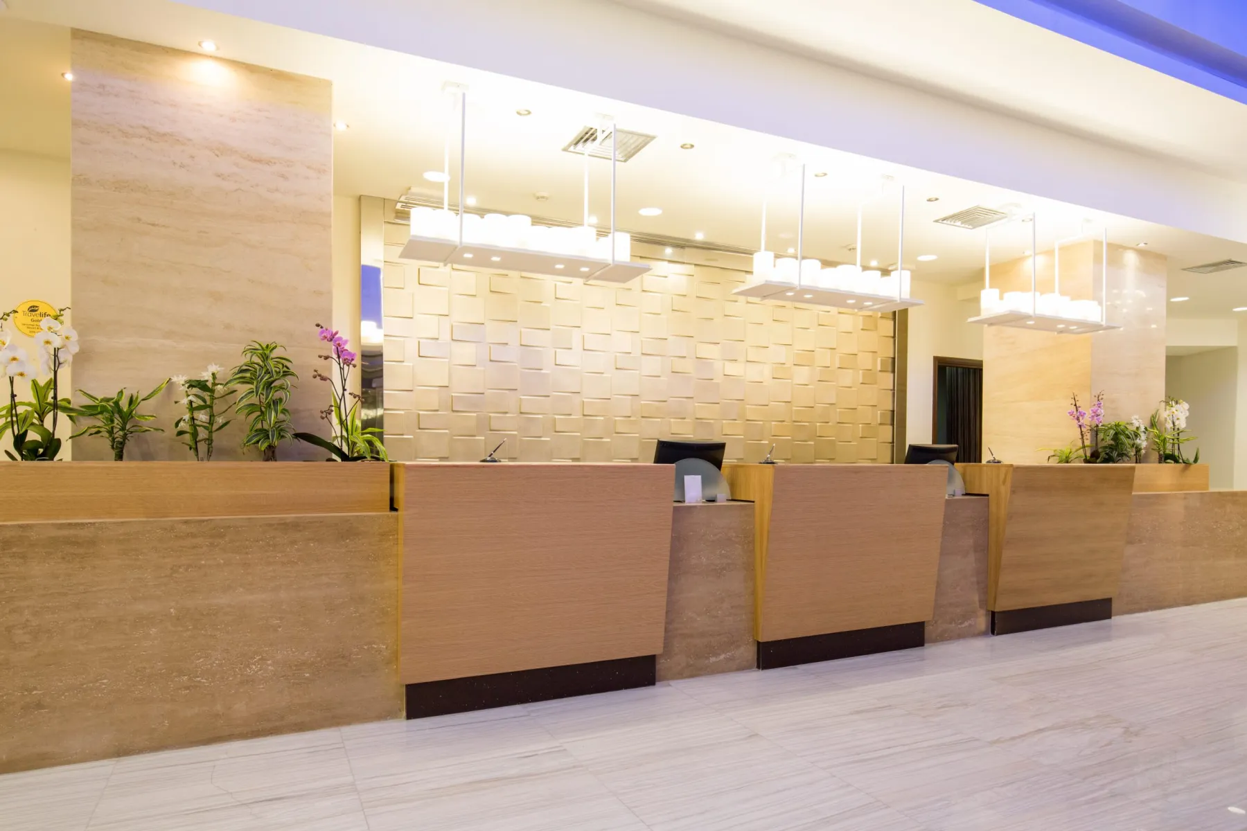 Salon reception and retail display in Dubai
