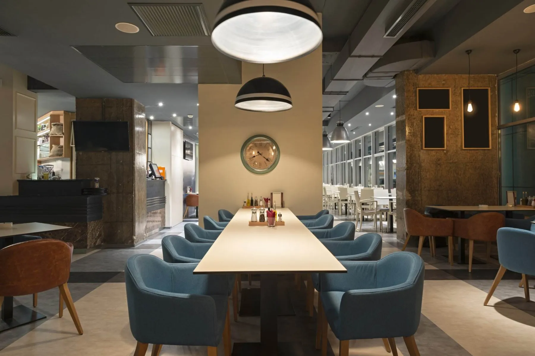 Restaurant bar and counter joinery in Dubai
