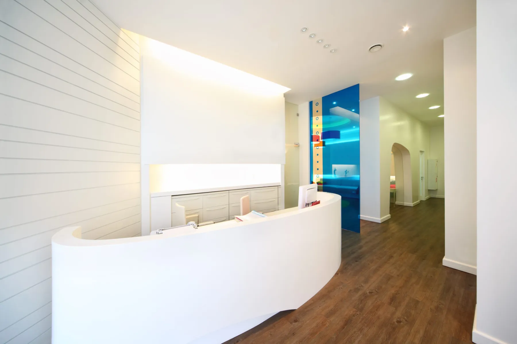 Reception desk in a Dubai office fit out
