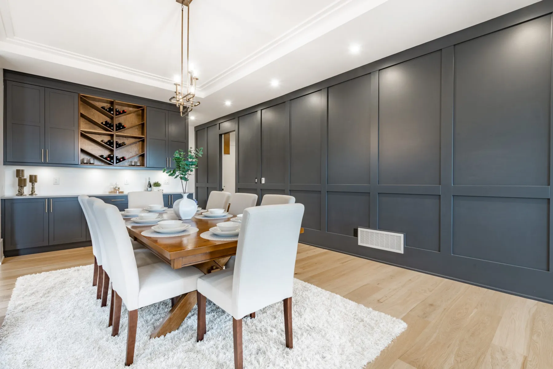 Custom wall panelling in Dubai by Abdulla Carpentry EST