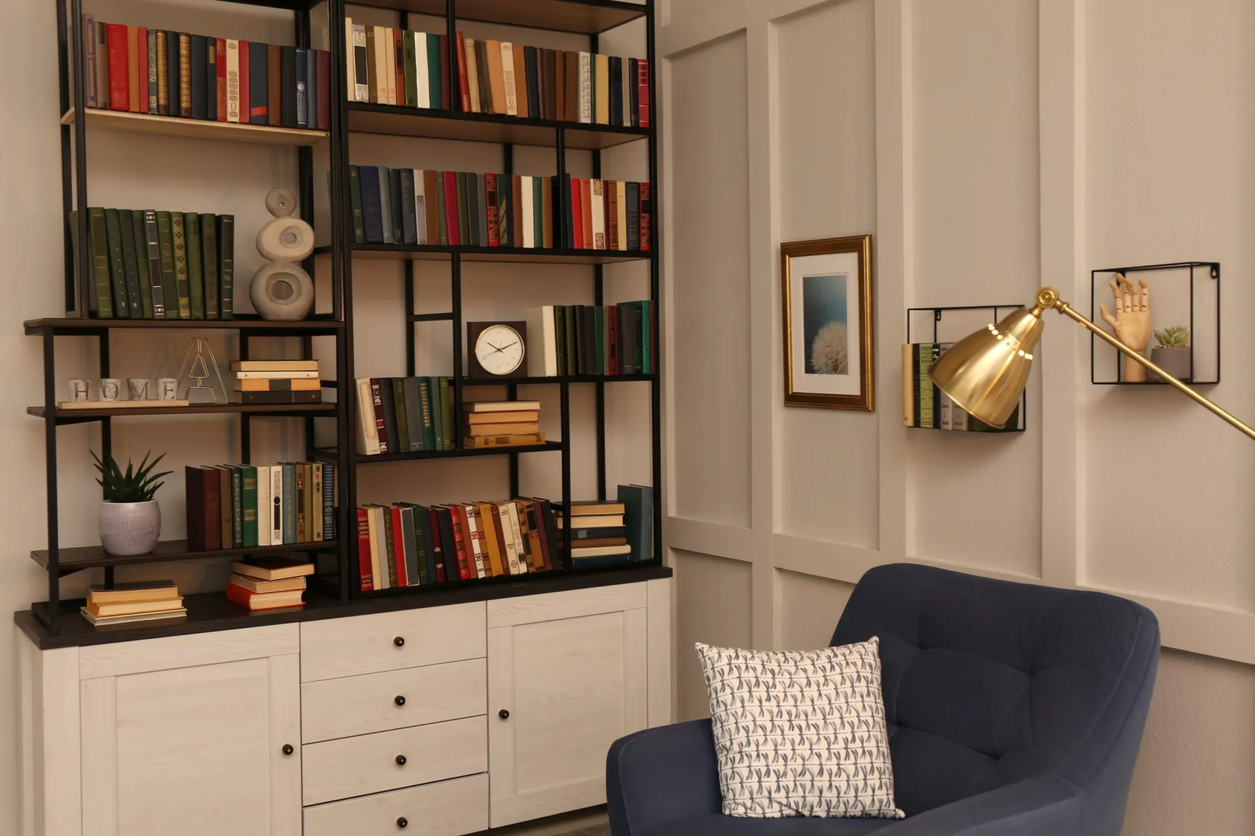 Slatted oak wall panelling in a Dubai living room