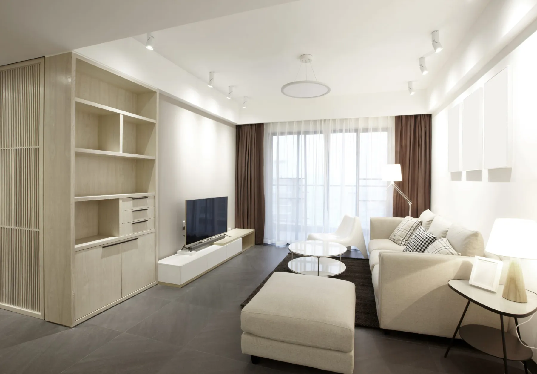 Display cabinet combined with a TV unit
