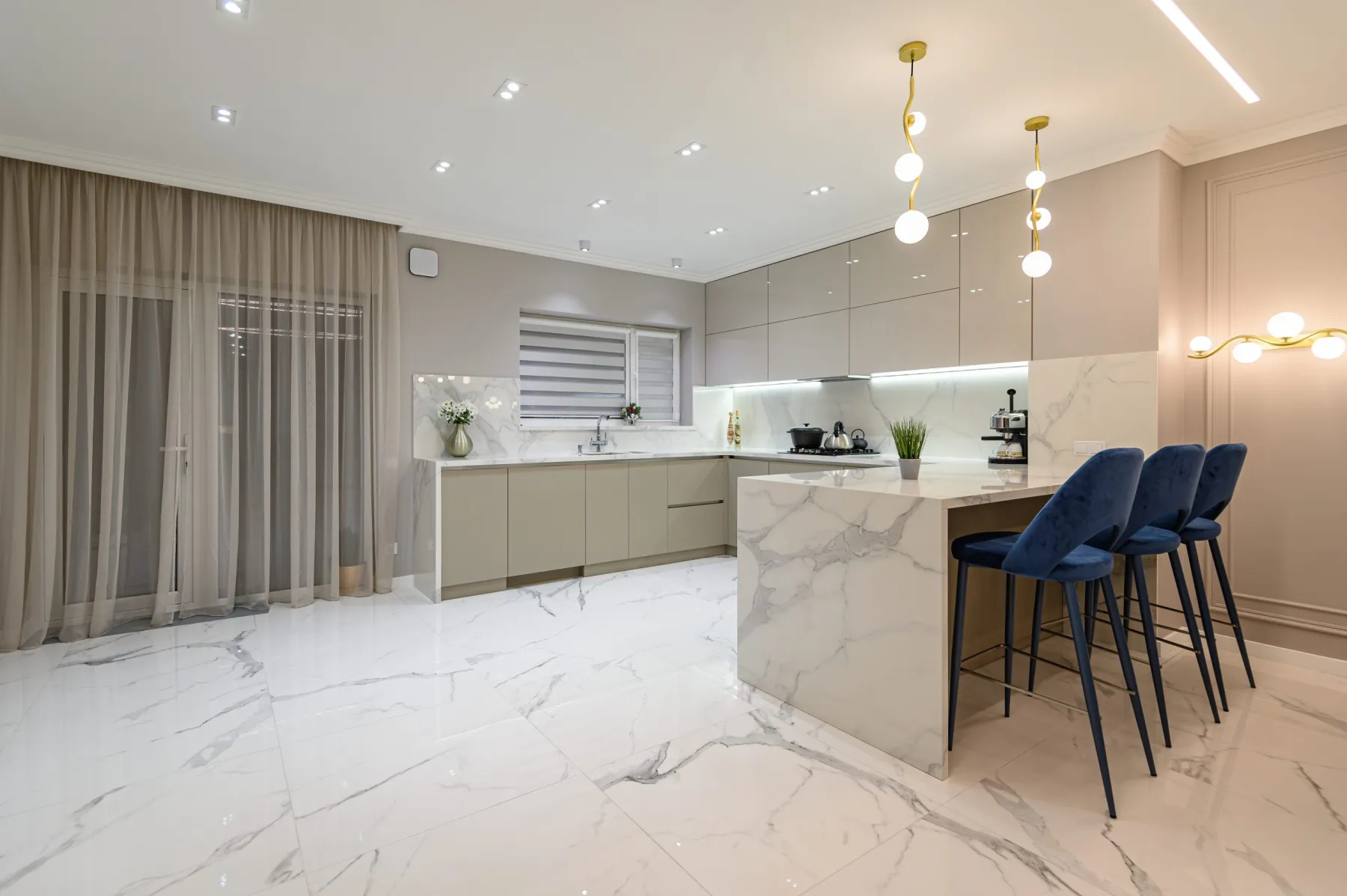 Stone feature wall panelling in Dubai