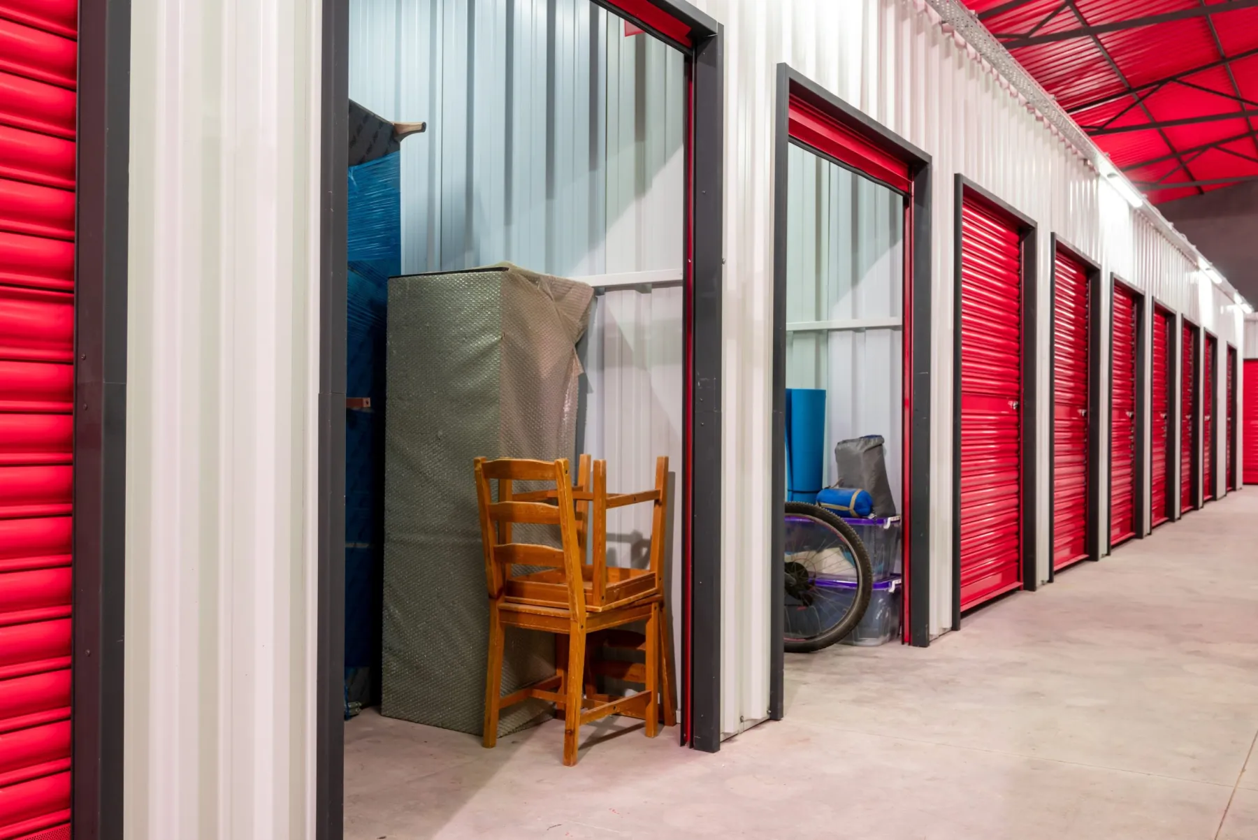 Children room storage and shelving