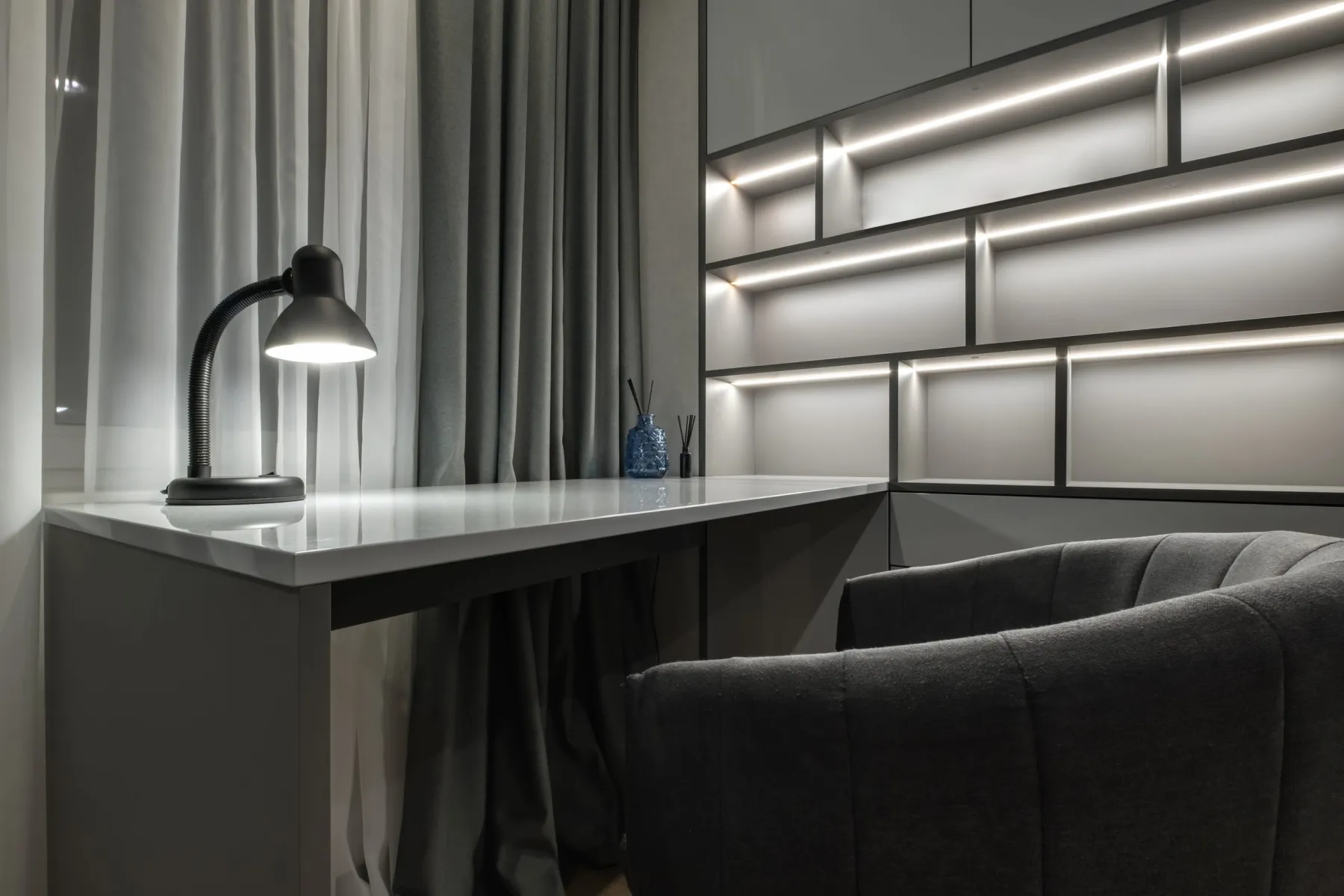 Kitchen cabinet finishes and materials in Dubai