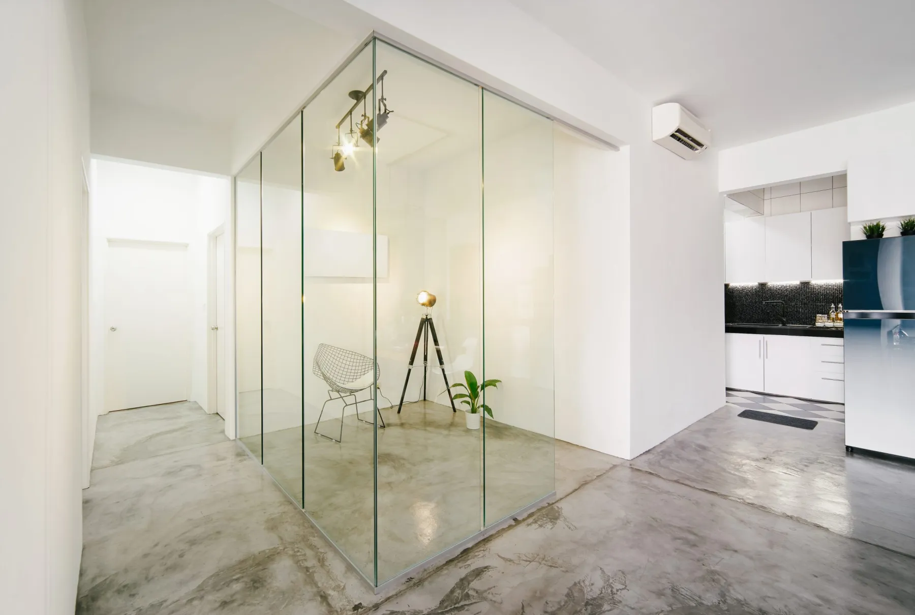 Tempered glass panel being installed in Dubai
