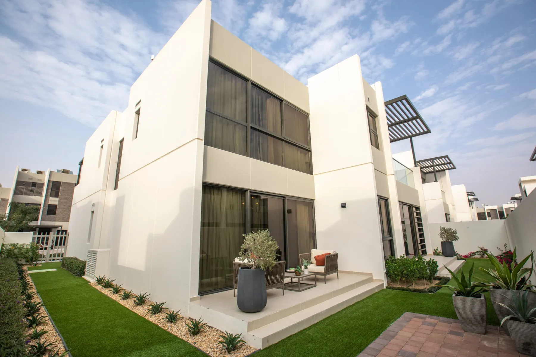 Landscaped villa garden in Dubai