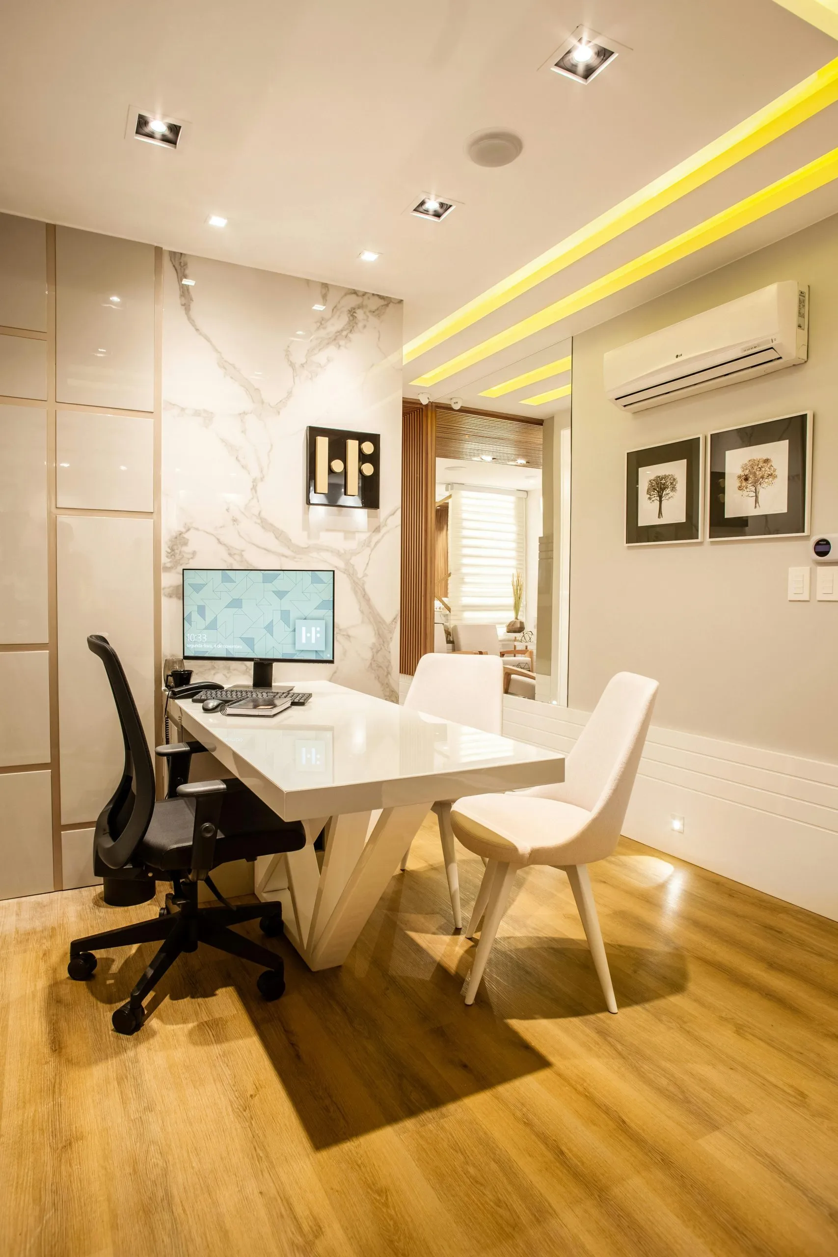 Glass partitions in a Dubai office fit-out